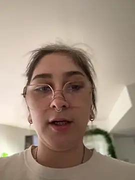 Alix_Valentine webcam