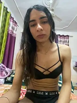 jasmine_shemale - Jasmine_Shemale's free webcam - UK Sex Cams