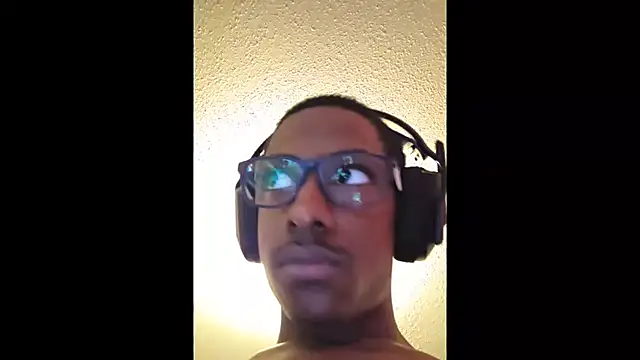 hormoneactivated webcam