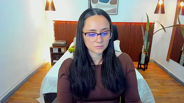 KatherineBond webcam