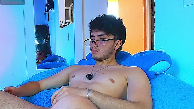 santyago_taylor webcam