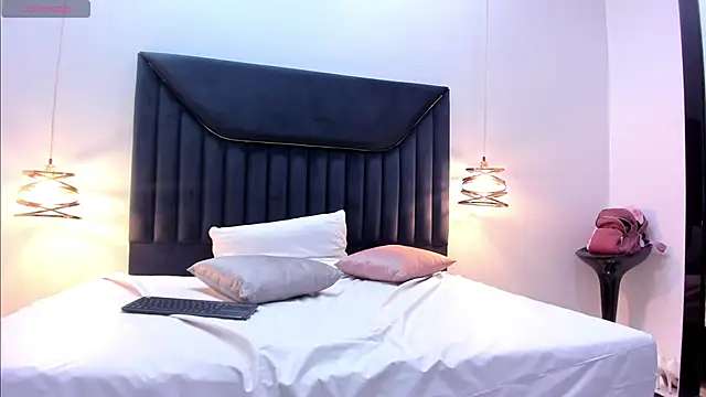 EmilyKartters webcam