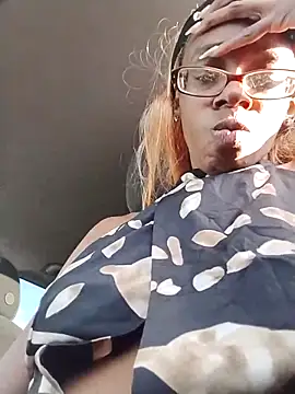 Jasmine_FullsShine webcam