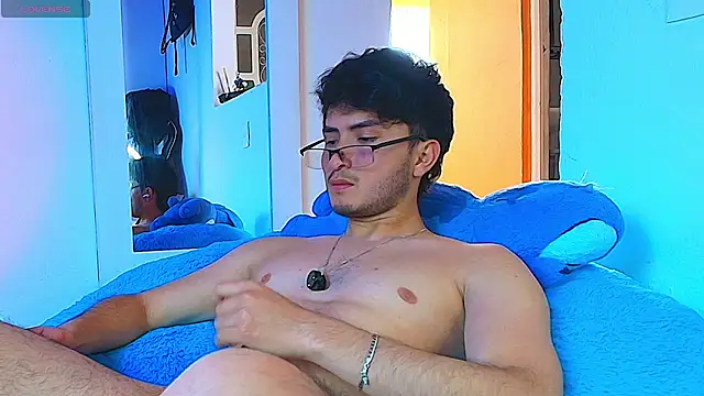 santyago_taylor webcam