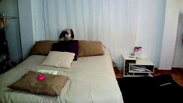 Hanna_Charming webcam