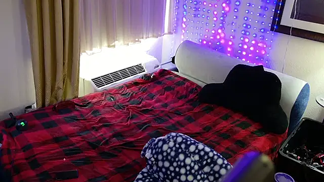 Longdongsilver_323 webcam