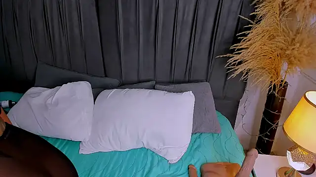 camilaa_sweet webcam