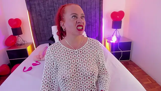 channelfox__ - ChannelFox__'s free webcam - UK Sex Cams