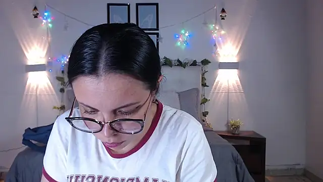 megan_05_ - Megan_05_'s free webcam - UK Sex Cams