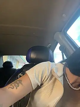 mia_fiire - Mia_fiire's free webcam - UK Sex Cams