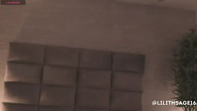 Lilith_Sage_ webcam