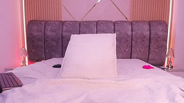 naia_blessed - Naia_blessed's free webcam