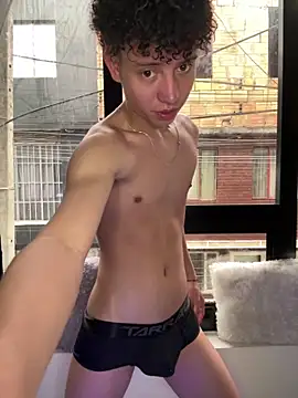 yoursexyjose webcam