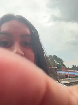 Pretty_Isadora webcam