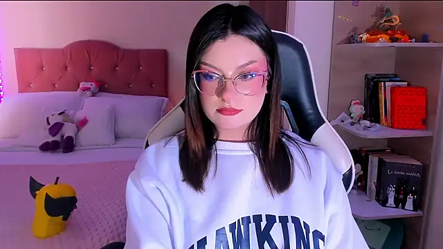 OphelianaRose33 webcam