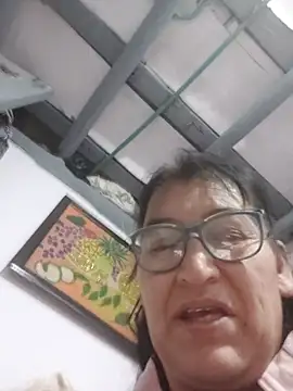 clarita_01 - Clarita_01's free webcam