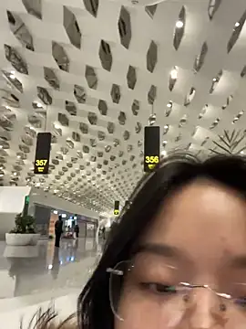 美女Y2Luvk在线直播