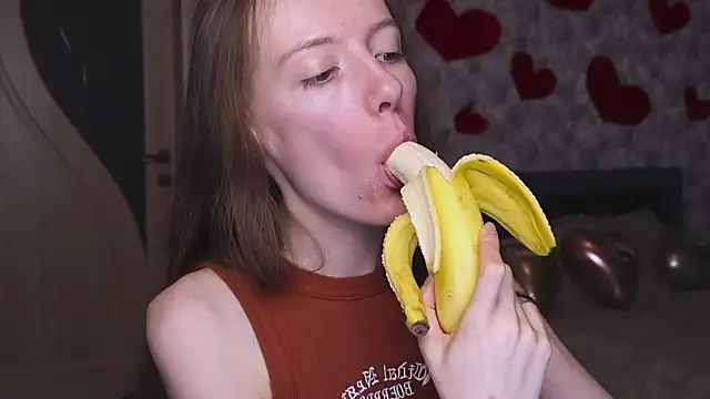 why_me_stella - Why_me_stella's free webcam - UK Sex Cams