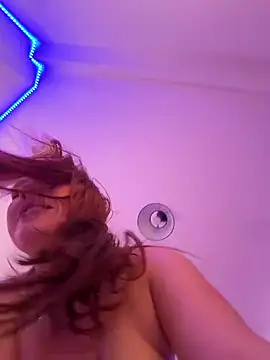 AnjaAmelia Live Webcam on Stripchat