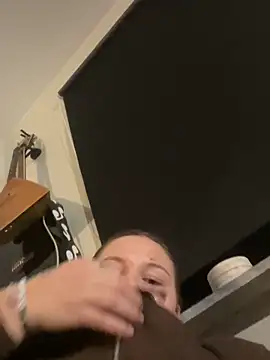 justsomeoneuknow webcam