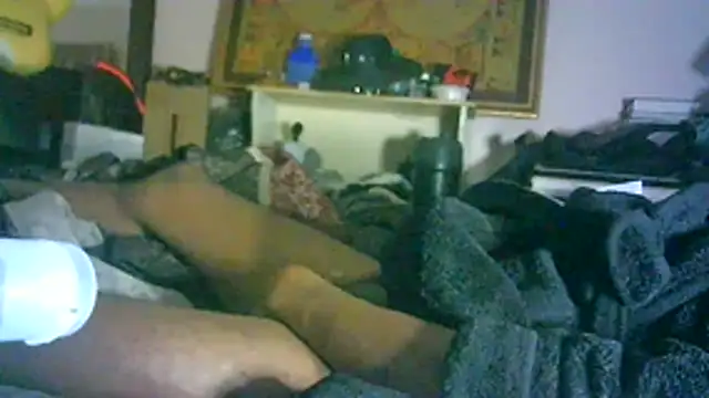 ON3YOULLN3VER_FIR3 webcam