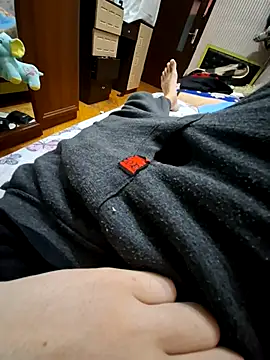 handsomeboy3344 - Handsomeboy3344's free webcam - UK Sex Cams