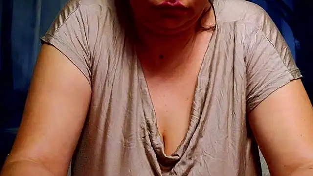 ElizabethEven webcam