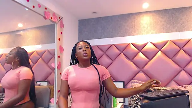 thegreatonelady - Thegreatonelady's free webcam - UK Sex Cams