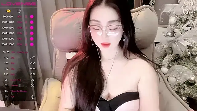 Monica-666888- webcam