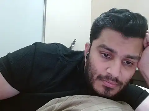 robintoit - Robintoit's free webcam - UK Sex Cams