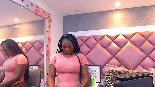 Thegreatonelady webcam