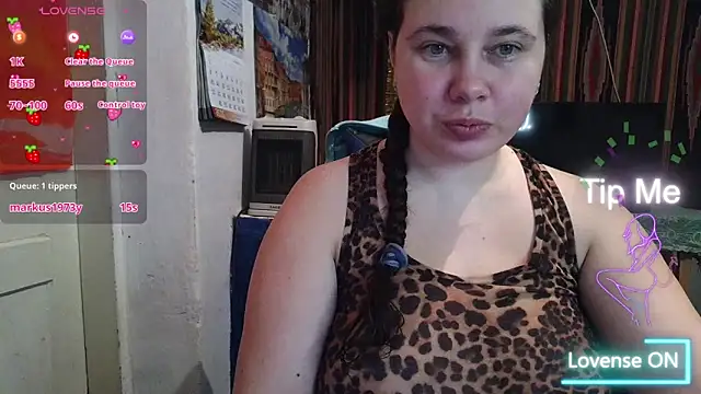 Cora_Maro webcam