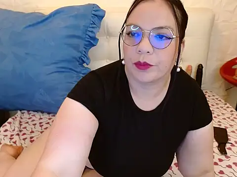 Angiee_BBW webcam