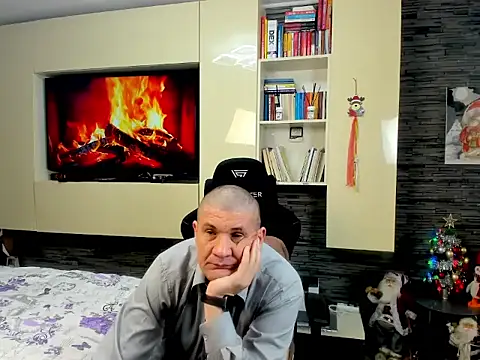 SpartacusDaddy48 webcam