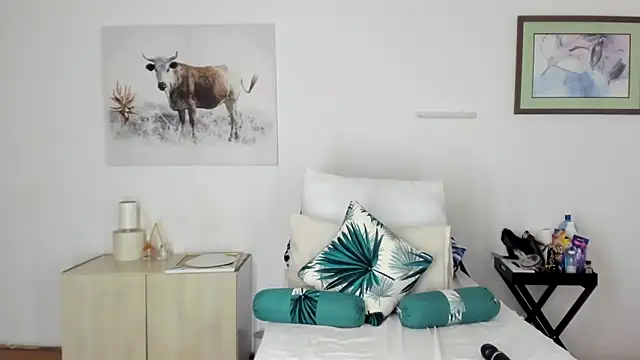 ConnieSmall24 webcam