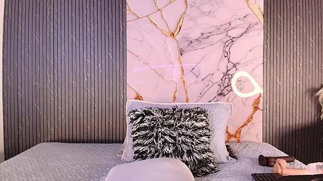 big_tits_in_your_face webcam