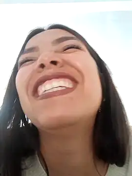 Ariana_Castillo__ webcam