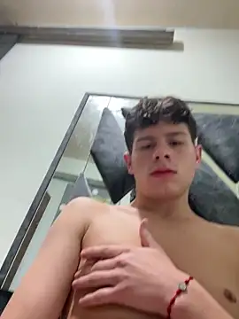 andy12912 - Andy12912's free webcam - UK Sex Cams