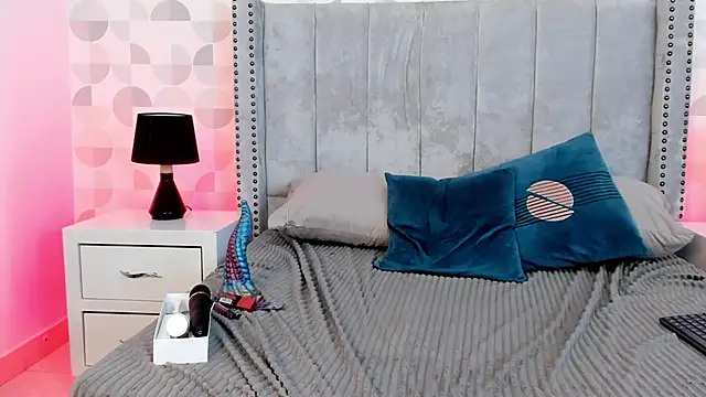 aurora_moonm - Aurora_moonm's free webcam - UK Sex Cams