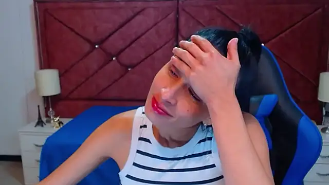 victoria_adams07 webcam