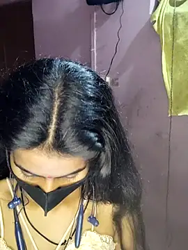 Thaper_Meera2 webcam