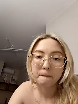 caressyourself webcam