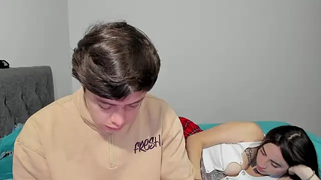 steban_and_kim webcam