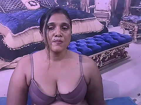 IndianSexyLady20 webcam