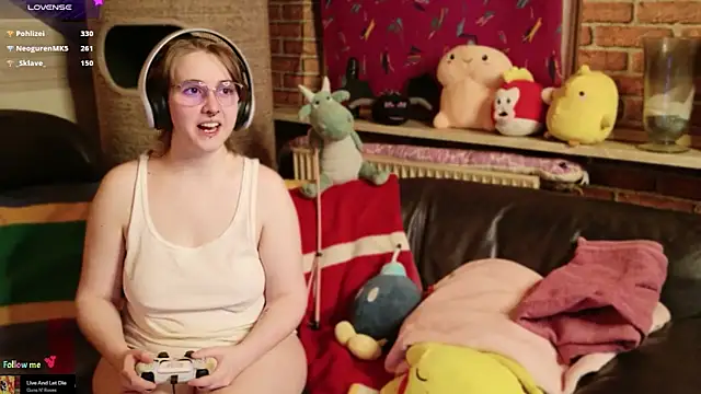 GamerGirl_Eve webcam