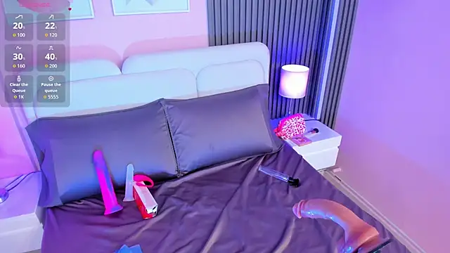 Clawdeen__wolf webcam