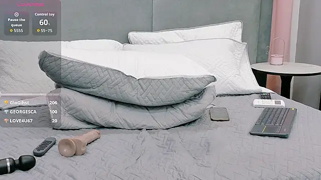 Julieth_Lovee webcam