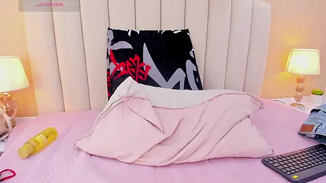 Mia_thompson_19 webcam