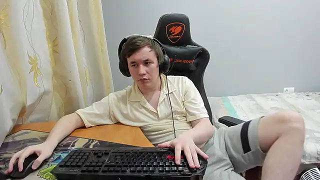 iliaskrislove webcam