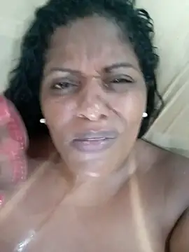 Maliaebonyfetish webcam